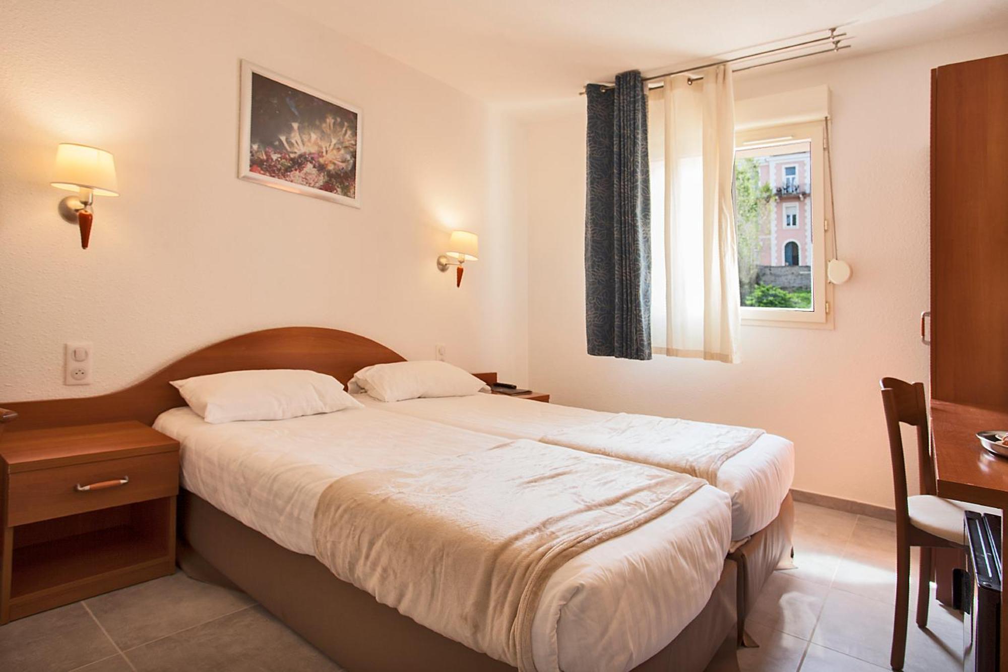 Le Neptune & Spa Propriano  Exteriör bild